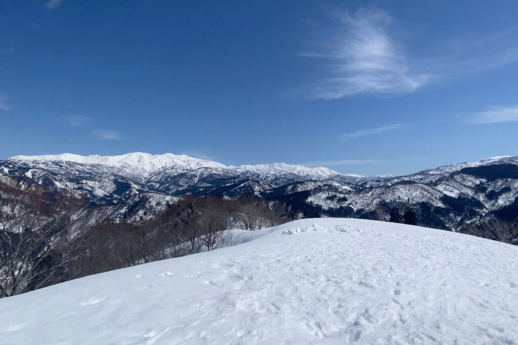 白峰西山山頂からの白山連峰