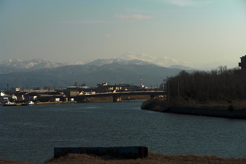 犀川下流からの白山連峰