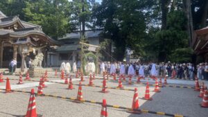 白山比咩神社茅の輪くぐり