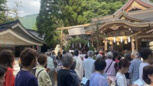 白山比咩神社茅の輪くぐり